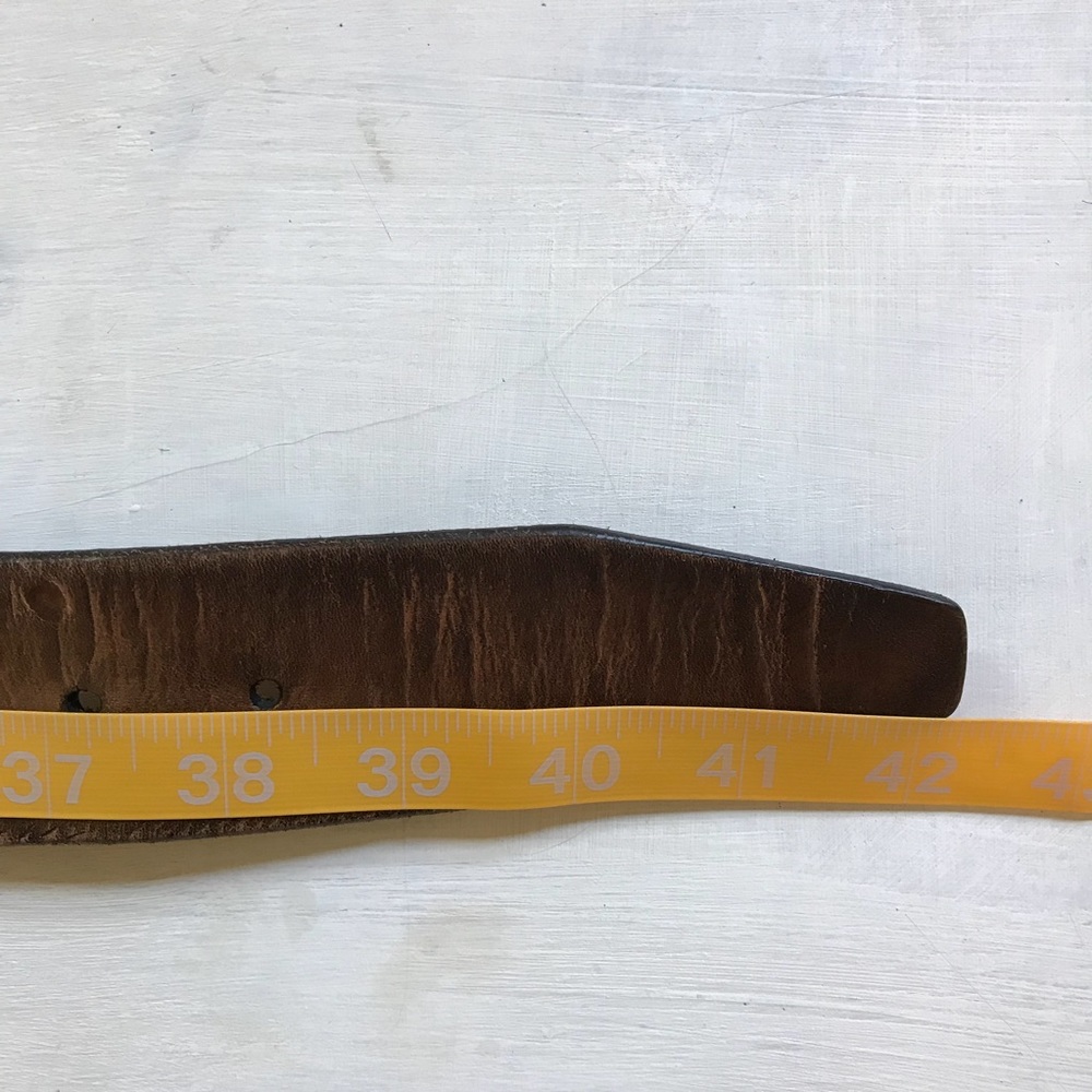 GAP Retro Inspired Leather Belt - Picture 6 of 7